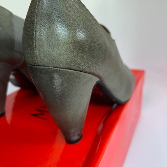 MIZ MOOZ Simone Leather Mary Jane Pumps Gray Sz 6 - Picture 6 of 13